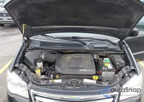 2013 Chrysler Town & Country Touring from USA, damaged, VIN 2C4RC1BG1DR691792